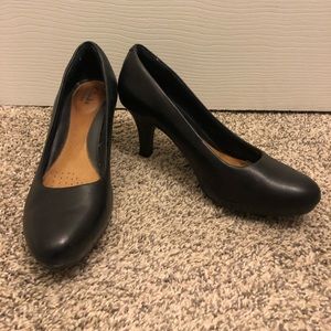 Clarks professional dress heels